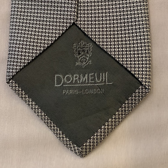 Designer tie.  💯 % silk Dormeuil Paris London - Picture 2 of 9